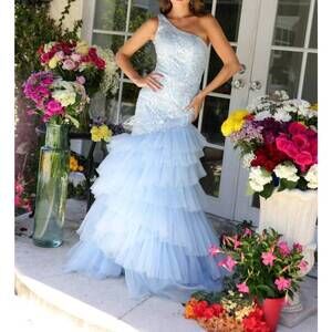 NEW AVA PRESLEY one shoulder mermaid prom dress in light blue